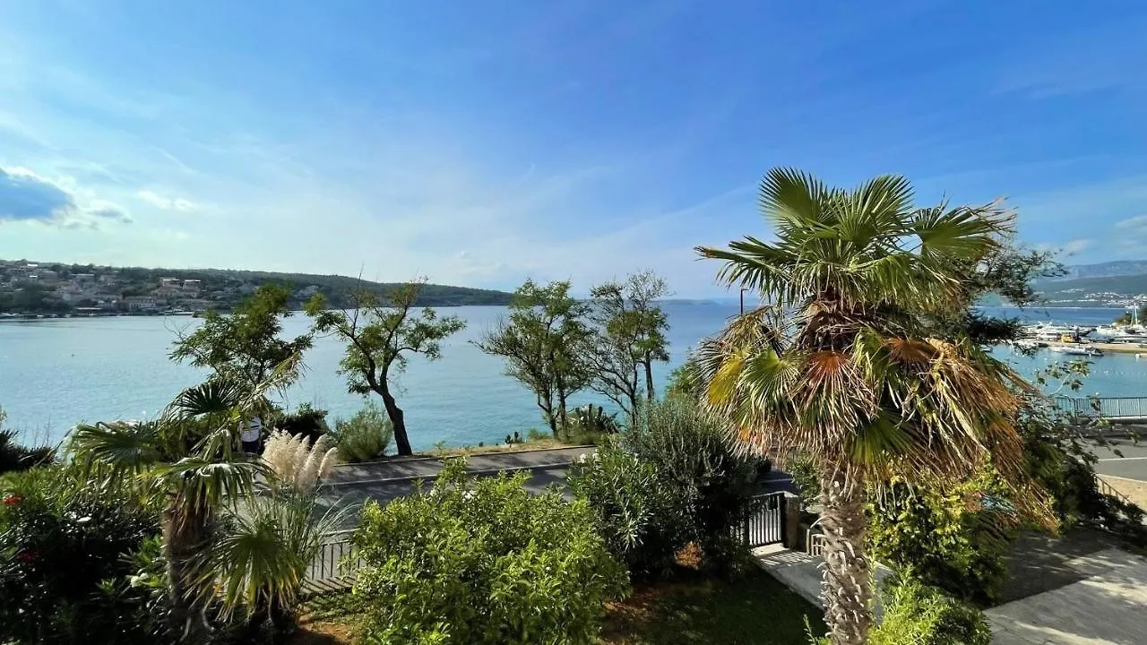 Apartments By The Sea Silo, Krk - 18686 Croatia