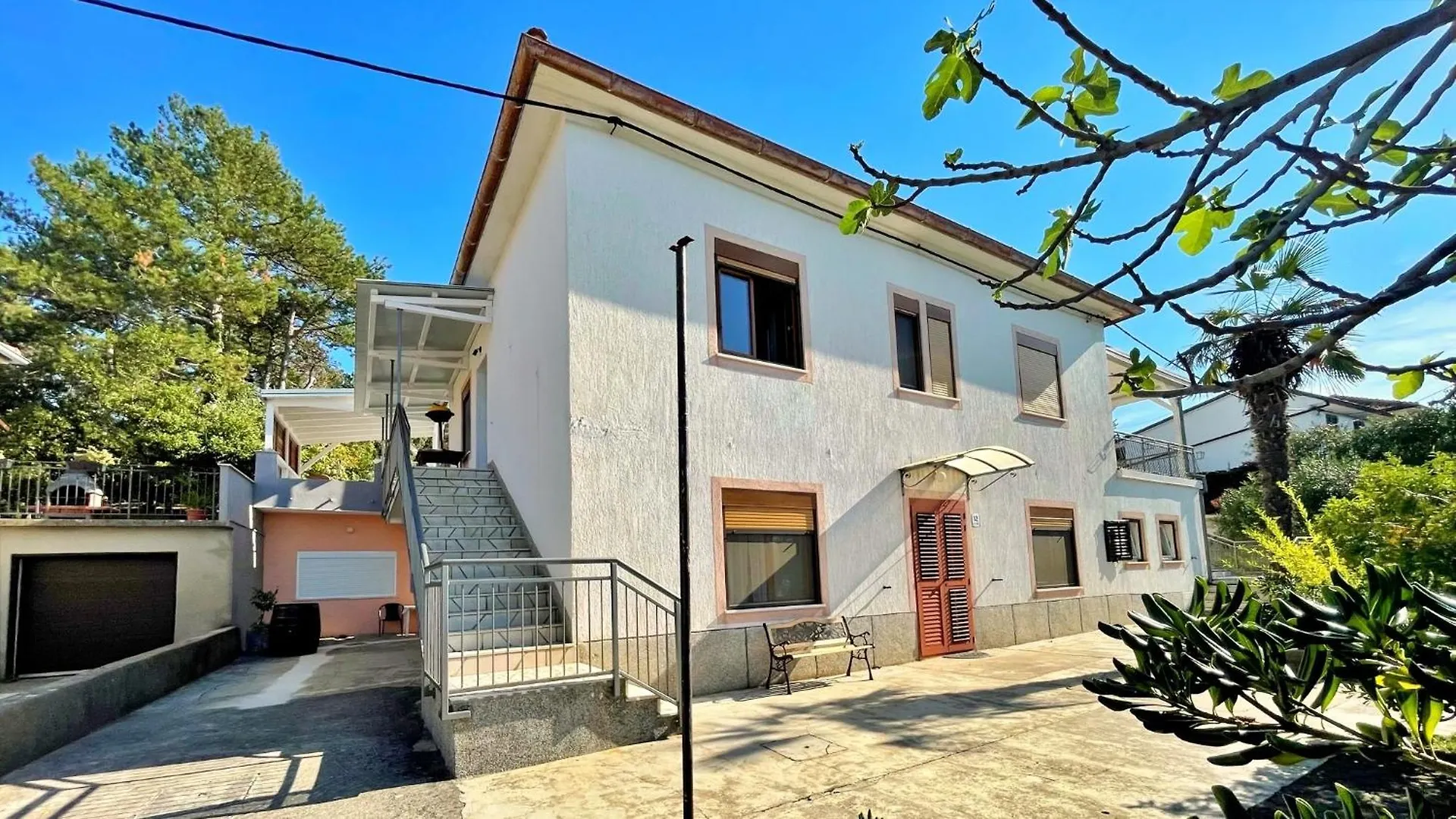 Apartments By The Sea Silo, Krk - 18686 Croatia